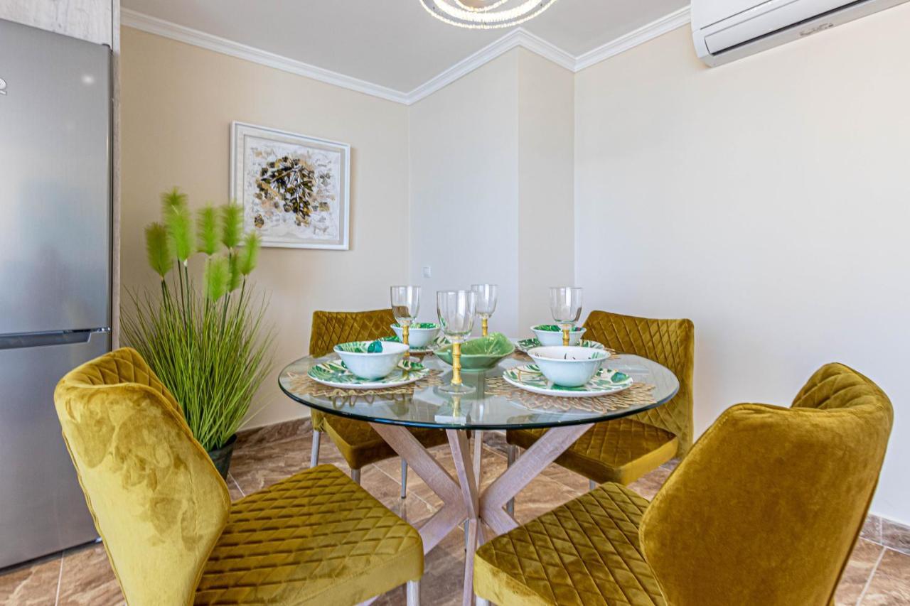 Costa Paradise - Beachfront Apartment Fuengirola Ngoại thất bức ảnh